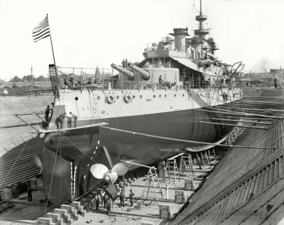 angelo_sodano - Pancernik USS Oregon (BB-3) w suchym doku, Brooklyn Navy Yard, Nowy J...