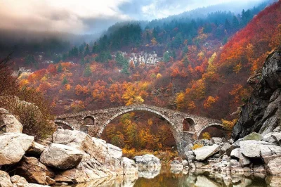 Sensitive - Devil's Bridge, Bułgaria


 Dyavolski most, po naszemu Diabelski most, zb...