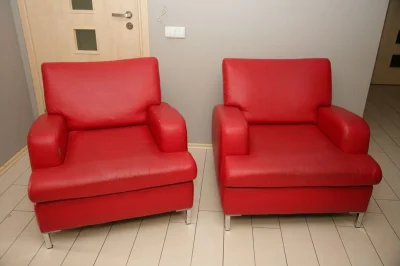 MrTukan - #krakow #krakowgumtree 2 czerwone fotele za 200 PLN http://www.gumtree.pl/c...