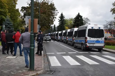 G.....n - W nowym Sączu na jednego uczestnika marszu równości przypadał jeden radiowó...