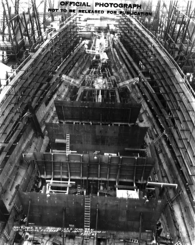 HaHard - Pancernik typu Iowa. W budowie
30 grudnia 1940

#hacontent #fotohistoria ...