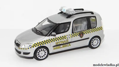 PiotrekW115 - Model radiowozu Skoda Roomster w malowaniu Straży Miejskiej Radom w ska...