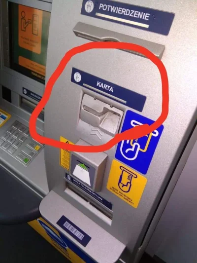 Gity - Skimmer czy nie skimmer? Karta wystaje podejrzanie mało...
#banki #bankomat #p...