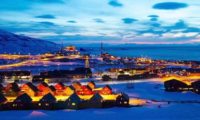 Dzangen - Svalbard- norweska prowincja w Arktyce, obejmująca swym zasięgiem archipela...