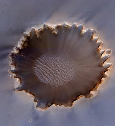 Elthiryel - Marsjański krater uderzeniowy Victoria. Zdjęcie zostało zrobione 18 lipca...