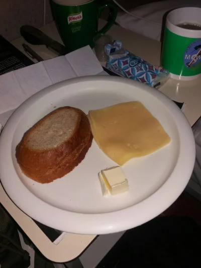 Kwassokles - #szpital #jedzenie #zdrowie co można napisać chleb masło i żółty ser.