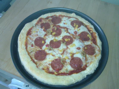 mcjmzn - To i ja się pochwalę ;)

#pizza #gotujzwykopem