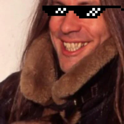 K.....w - #pdw @wujaandzej 
3maj sie mieciu!
#gownowpis