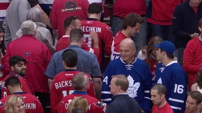 Zdejm_Kapelusz - A tymczasem w Kandzie po meczu hokeja...

#sport #hokej #kanada #c...