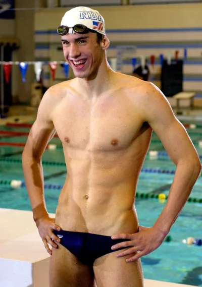 zackson - wydęty brzuch od jedzenia xD Phelps i jego 12k kcal na dzień ma beke.