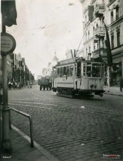 Ex3 - Bydgoszcz, 1942, ul.Gdańska. Zdjęcie zrobione pod hotelem "Pod Orłem".
To samo...