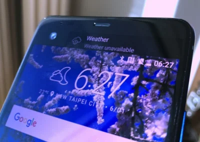 WhyCry - #telefony #android
HTC U Ultra
Spójrzcie na górę