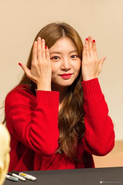 XKHYCCB2dX - #haein #laboum
#koreanka #kronografia