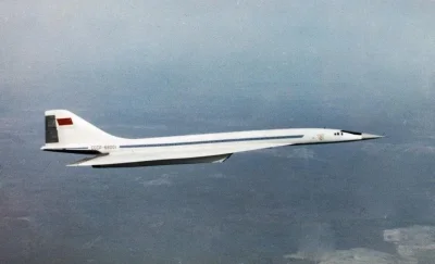 s.....w - Naddźwiękowy radziecki samolot pasażerski Tu-144 na zdjęciu z 1969 roku, ob...