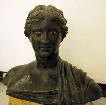 IMPERIUMROMANUM - RZYMSKA RZEŹBA SAFONY 

Rzymska marmurowa rzeźba Safony – greckie...