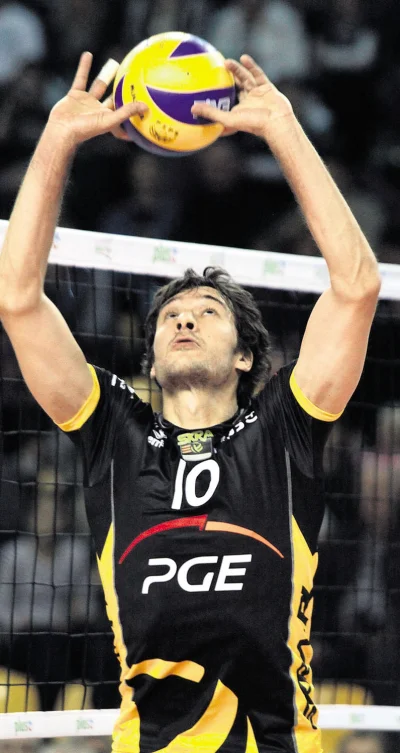 biala_wilczyca - #siatkowka #skrabelchatow #falasca #plusliga 

Miguel Falasca, trene...