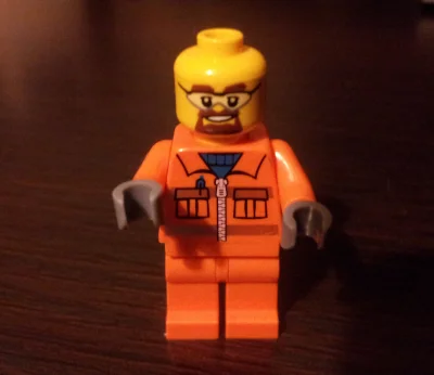 barty - Kupiłem córce mały zestaw Lego City. Otwieram, a w środku Heisenberg! ( ͡° ͜ʖ...