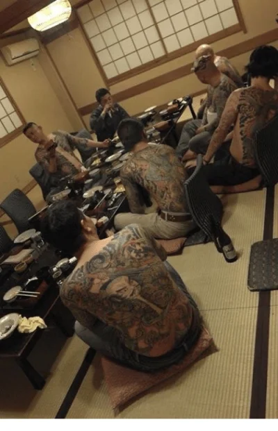 D.....t - Małe spotkanie yakuzy
#yakuza #japonia