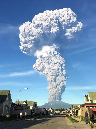 WaniliowaBabeczka - Erupcja wulkanu Calbuco, Chile.
22.04.2015r - pierwsza erupcja te...