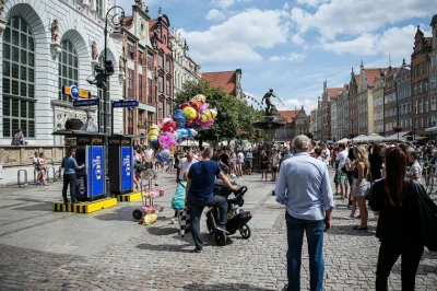 miliradian - Czy przedstawione na zdjęciu bankomaty już stoją, czy to jest jakaś wizk...