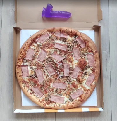 kolekcjonerblaszanychszyb - Zobaczcie jaką ogromną pizzę zamówił @Otworz z tego rozda...