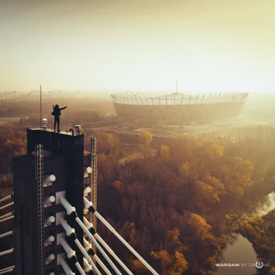 WarsawByDrone - Tak wygląda wyjście z #przegryw ( ͡° ͜ʖ ͡°)

#fotografia #warszawa