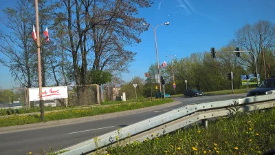 daray89 - Mogłyby takie flagi codziennie wisieć, pięknie to wygląda :)
#bielskobiala