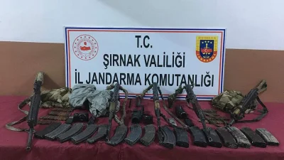K.....e - Zdobycze Tureckich Sił Zbrojnych na PKK w prowincji Sinrak.

Gdzie znajdu...