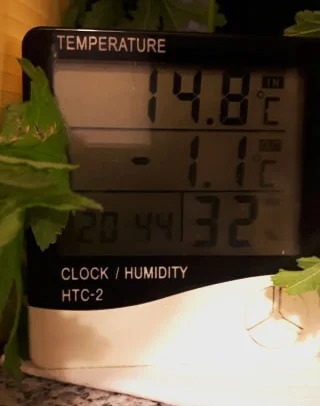 SebaD86 - Hej Mirki, jaką macie temperaturę w pokoju?

#temperatura #gownowpis #cie...