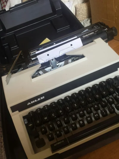 dotted - Mireczky, mam maszynę do pisania - Adler Gabriele 10. Ktoś chętny? #mirkospr...