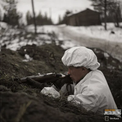 Mleko_O - #iiwojnaswiatowawkolorze

Fiński żołnierz pod Suomussalmi, grudzień 1939 ...