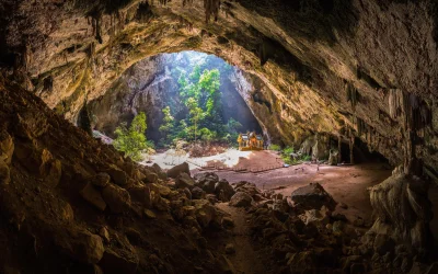 UniqueMoments - Jaskinia Phraya Nakhon w prowincji Prachuap Khiri Khan - Tajlandia
N...