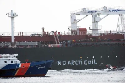 Pippo - Pamiętam tę żaglówkę Greenpeace'u jak w 2014 blokowała port w Rotterdamie prz...