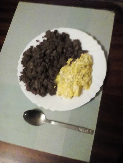 anonymous_derp - Dzisiejszy obiad: Smażona wołowina mielona, jajecznica z 4 jaj.

#...