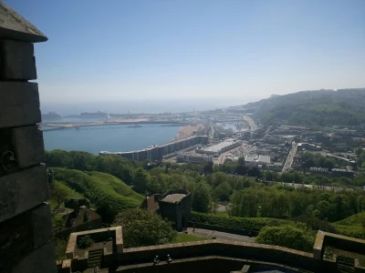 Ricken - Tak wygląda Port w Dover z wieży zamku w Dover