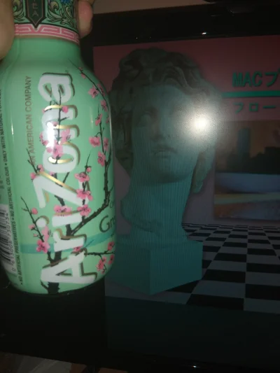 Z.....7 - ｉｔ＇ｓ　ａｌｌ　ｉｎ　ｙｏｕｒ　ｈｅａｄ
/music plays
#vaporwave #gownowpis