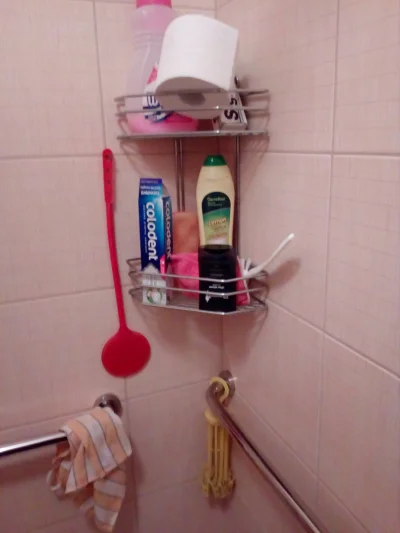 Don_Simon - Mireczki, patrzcie co znalazłem u dziadka w koszyczku pod prysznicem ( ͡°...