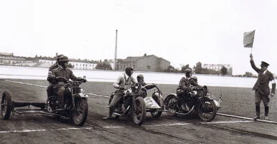 Oldtimery_com - #historiajednejfotografii od Oldtimery.com

Wyścig motocykli z wózk...