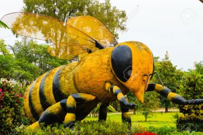 marek_antoniusz - #byloaledobre #niesmieszne #pszczelarstwo #pszczoly #suchar 
Na ze...