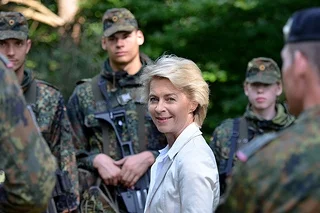 jobprofi - Polacy będą dowodzić niemieckim batalionem

Niemiecka Bundeswehra chce o...