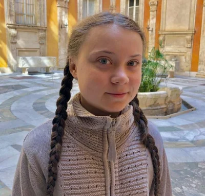 DziecizChoroszczy - #codziennagretathunberg 26/10000
Niby skromnie a jednak seksi! (｡...