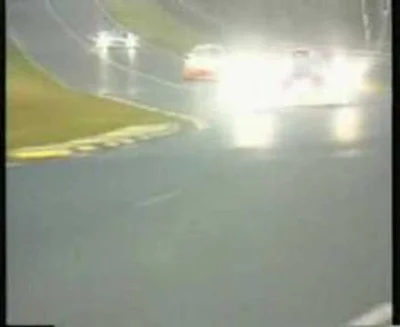 BielyVlk - @farfi: A poniżej lot Mercedesa z 1999. W Le Mans wypadki spowodowane uzys...