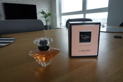 marv0lo - Mam na sprzedaż damskie perfumy Lancome - Tresor.
Zużyta jedna chmura, nie...