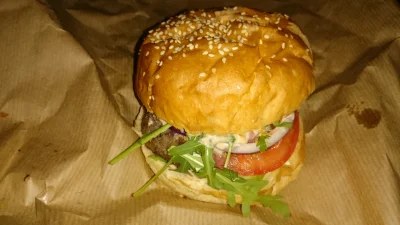 maze - Jadłem burgera ( 100g filling ) z Burger Store w Rzeszowie, Vege Burger. Nawet...