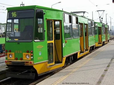 HorribileDictu - Dla poznaniaków dwukierunkowy tramwaj to nic nowego, regularnie na n...