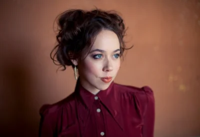 wapserdak - Sarah Jarosz (/dʒəˈroʊz/ jə-rohz) (born May 23, 1991) is an American musi...