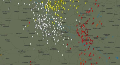 ekanwro - Moje miasto burzą podzielone
Świeci błyskawicami lewa strona
Prawa strona...