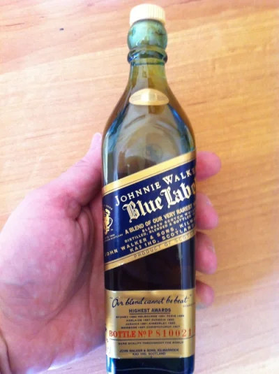 m.....i - #whisky Johnnie Walker Blue Label 7/10 http://smola.tumblr.com/post/4341919...