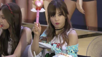 Bager - #chorong #apink #koreanka