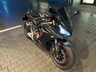 M.....v - Chwalę się.
Czekałem 3 miesiące, ale w końcu jest!
Honda CBR650R

Pierw...